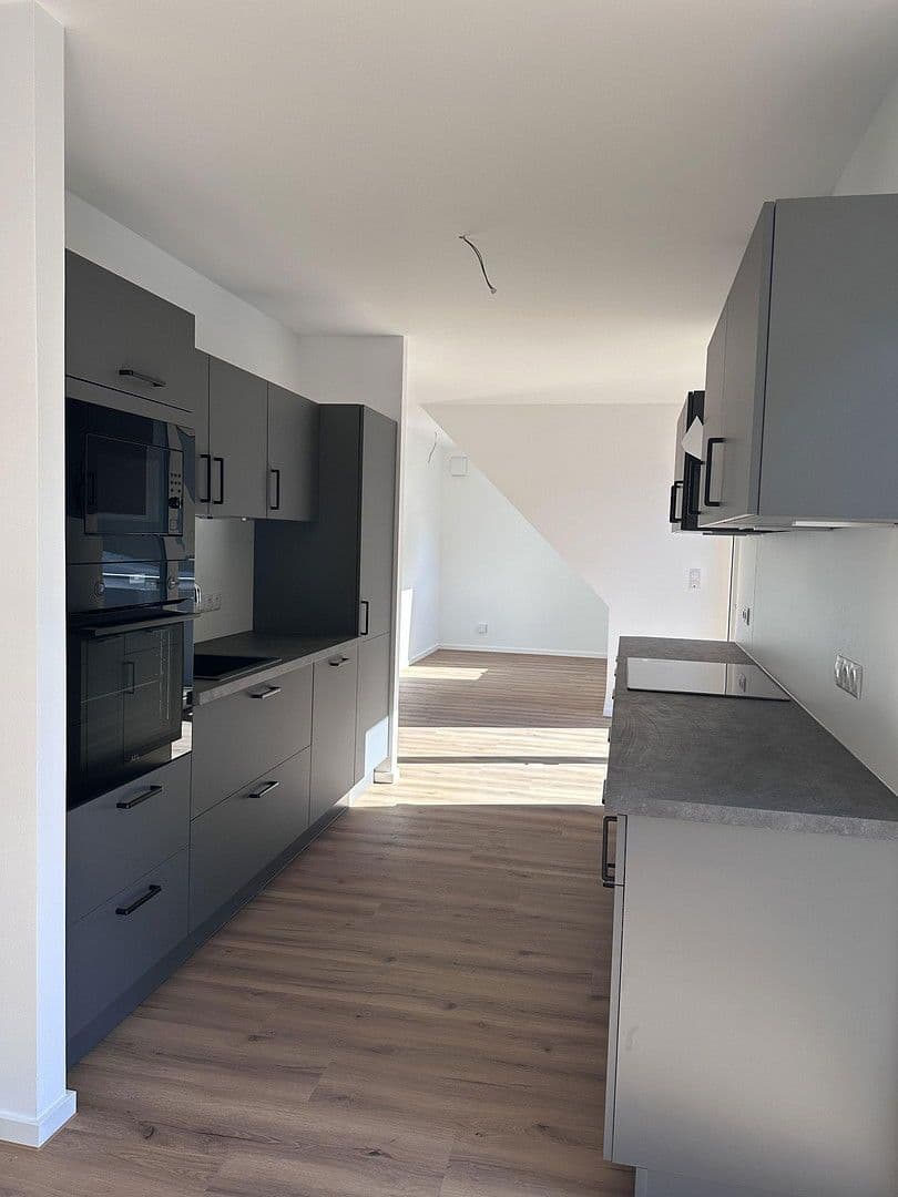 3 bedroom flat to rent, 98 m², Schlossstraße 63, Andernach, Rhineland-Palatinate 3 bedroom flat to rent, 98 m², Schlossstraße 63, Andernach, Rhineland-Palatinate