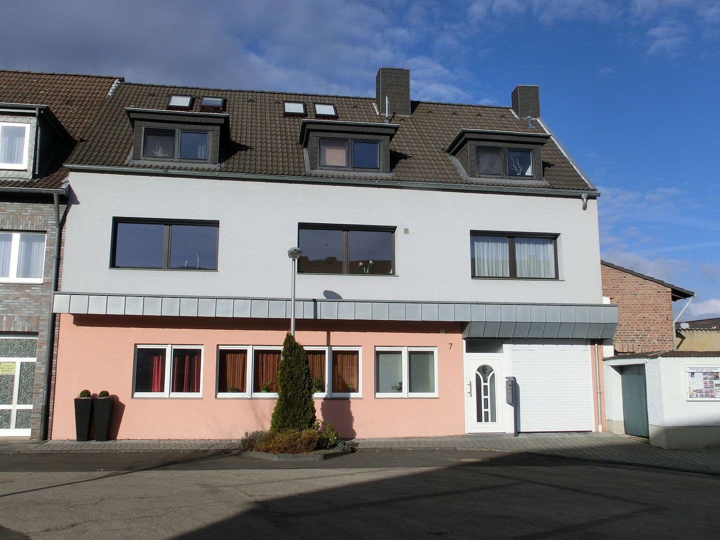 4 bedroom flat to rent, 131 m², Kunibertusplatz 7, Erftstadt, North Rhine-Westphalia 4 bedroom flat to rent, 131 m², Kunibertusplatz 7, Erftstadt, North Rhine-Westphalia