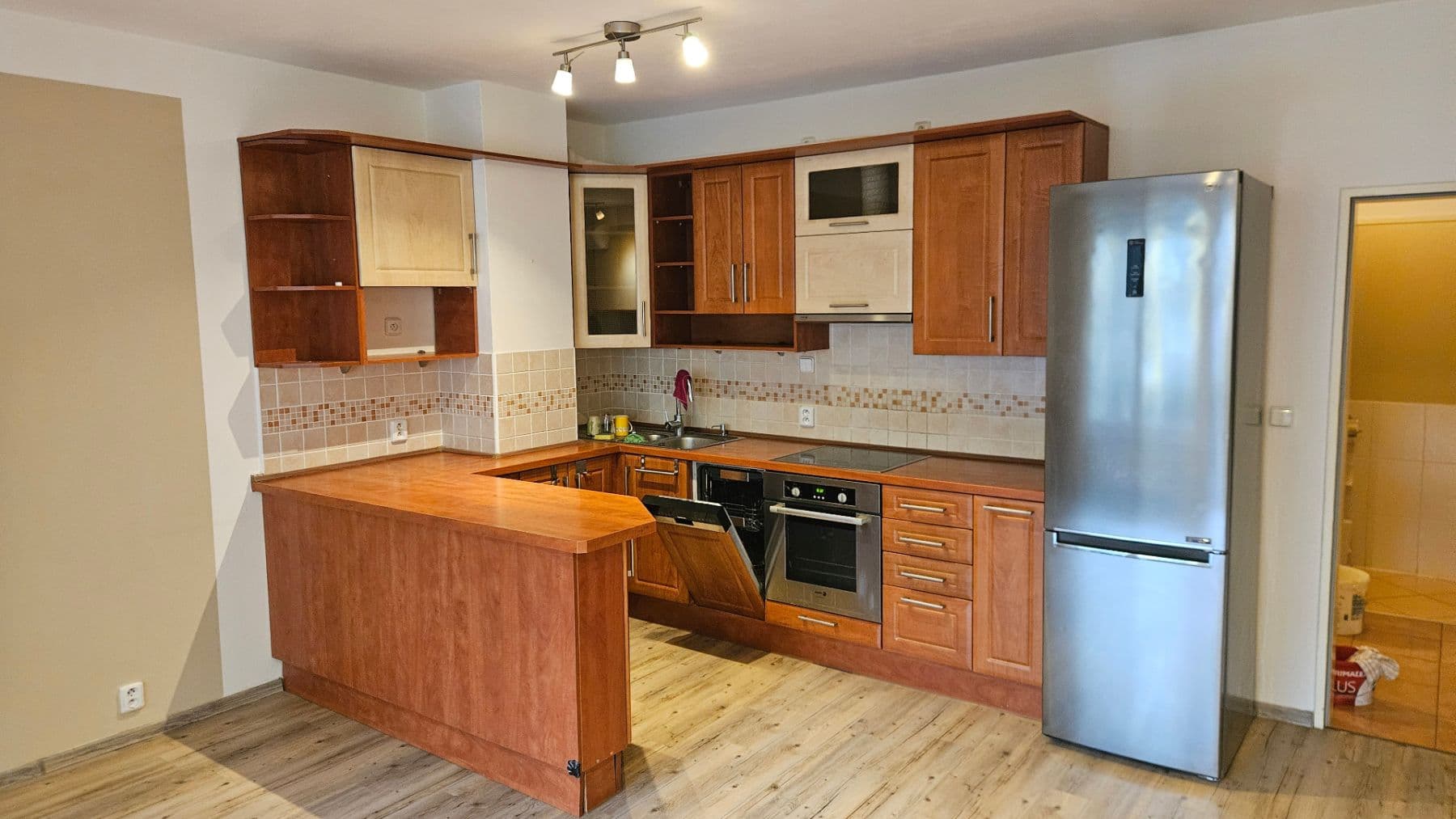 2 bedroom with open-plan kitchen flat to rent, 92 m², Hakenova, Prague, Prague 2 bedroom with open-plan kitchen flat to rent, 92 m², Hakenova, Prague, Prague