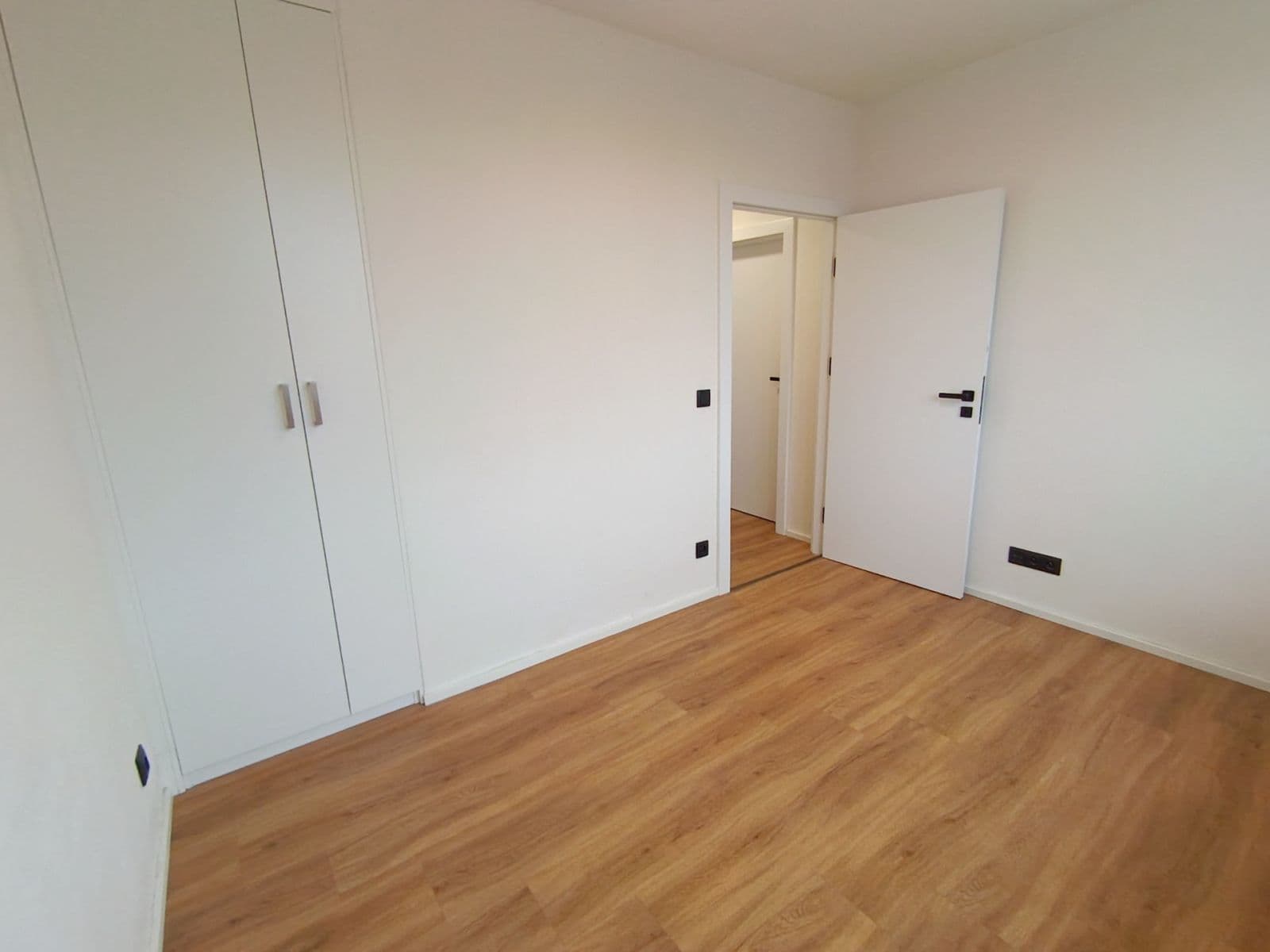 1 bedroom with open-plan kitchen flat to rent, 34 m², Dvořišťská, Prague, Prague 1 bedroom with open-plan kitchen flat to rent, 34 m², Dvořišťská, Prague, Prague