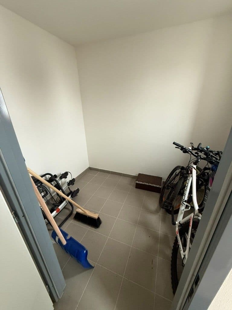 Studio flat to rent, 37 m², Vestecká, Nehvizdy, Středočeský Region Studio flat to rent, 37 m², Vestecká, Nehvizdy, Středočeský Region