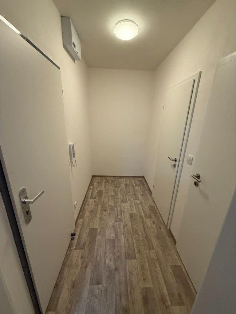 Studio flat to rent, 37 m², Vestecká, Nehvizdy, Středočeský Region Studio flat to rent, 37 m², Vestecká, Nehvizdy, Středočeský Region