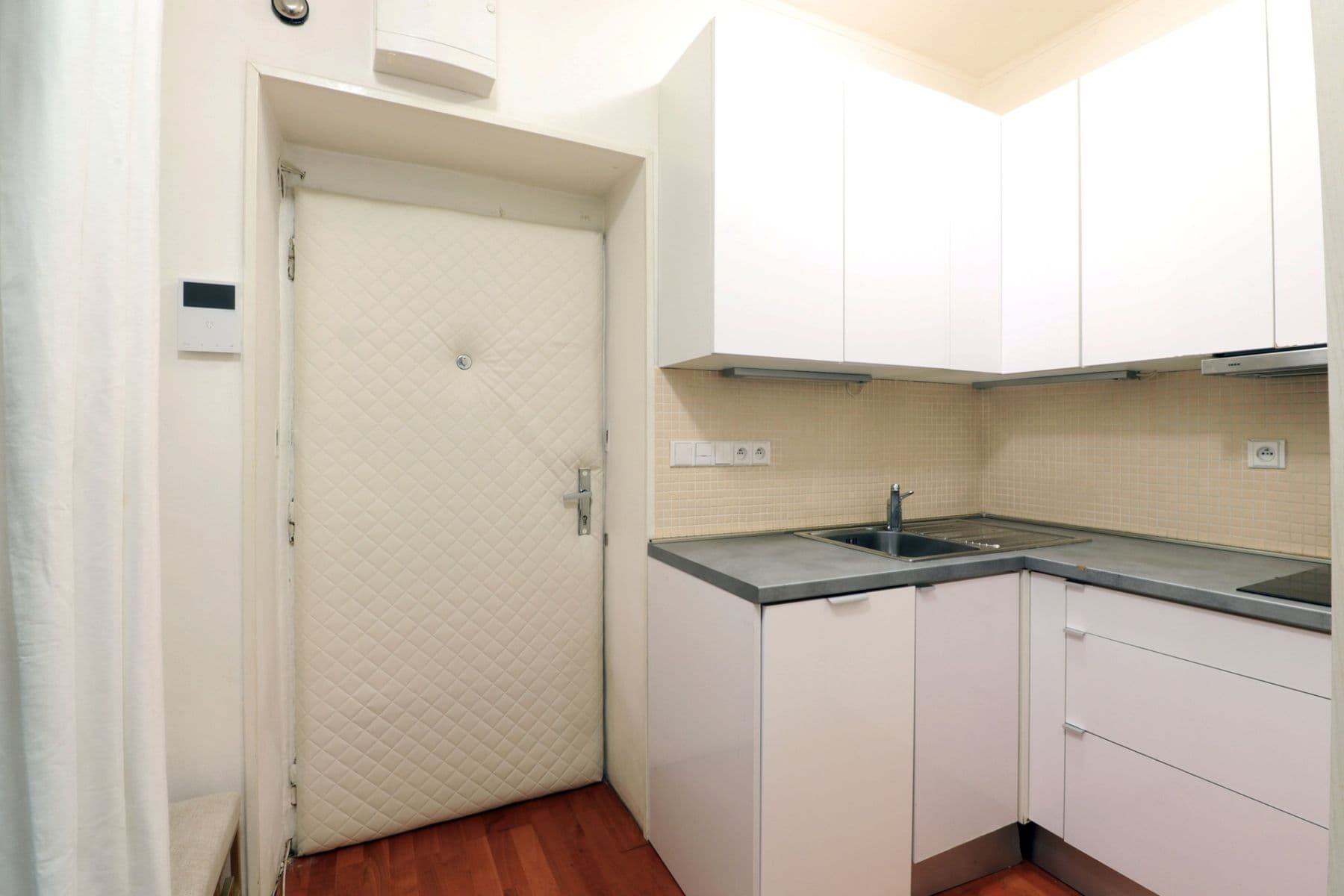 1 bedroom flat to rent, 36 m², Holečkova, Prague, Prague 1 bedroom flat to rent, 36 m², Holečkova, Prague, Prague