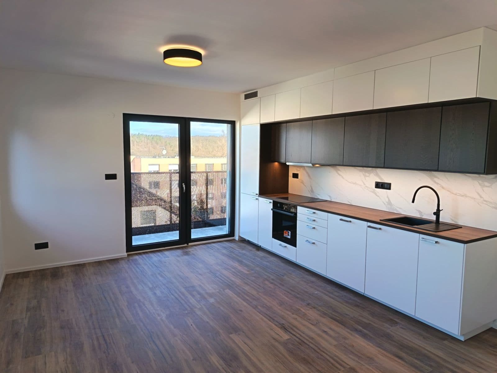 1 bedroom with open-plan kitchen flat to rent, 50 m², Podedvorská, Prague, Prague 1 bedroom with open-plan kitchen flat to rent, 50 m², Podedvorská, Prague, Prague