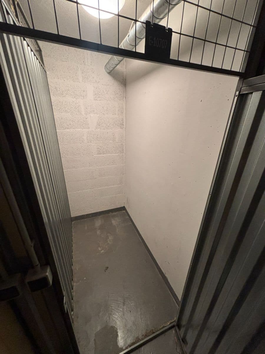 1 bedroom with open-plan kitchen flat to rent, 52 m², Terezínská, Prague, Prague 1 bedroom with open-plan kitchen flat to rent, 52 m², Terezínská, Prague, Prague