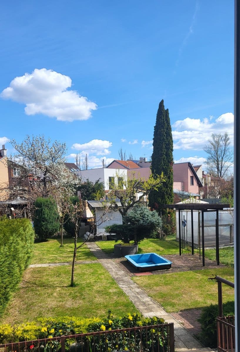 2 bedroom with open-plan kitchen flat to rent, 63 m², Pastrnkova, Brno, Jihomoravský Region 2 bedroom with open-plan kitchen flat to rent, 63 m², Pastrnkova, Brno, Jihomoravský Region