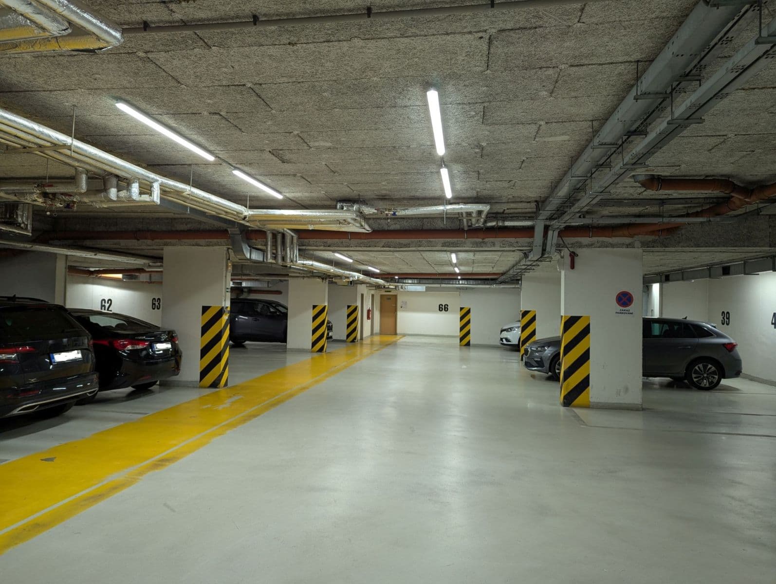 1 bedroom with open-plan kitchen flat to rent, 63 m², Patočkova, Prague, Prague 1 bedroom with open-plan kitchen flat to rent, 63 m², Patočkova, Prague, Prague