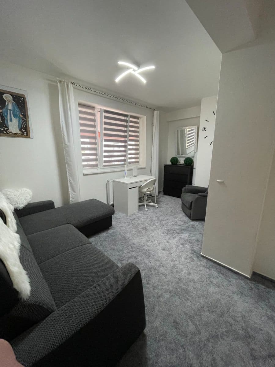 2 bedroom with open-plan kitchen flat for sale, 72 m², Generála Selnera, Kladno, Středočeský Region 2 bedroom with open-plan kitchen flat for sale, 72 m², Generála Selnera, Kladno, Středočeský Region