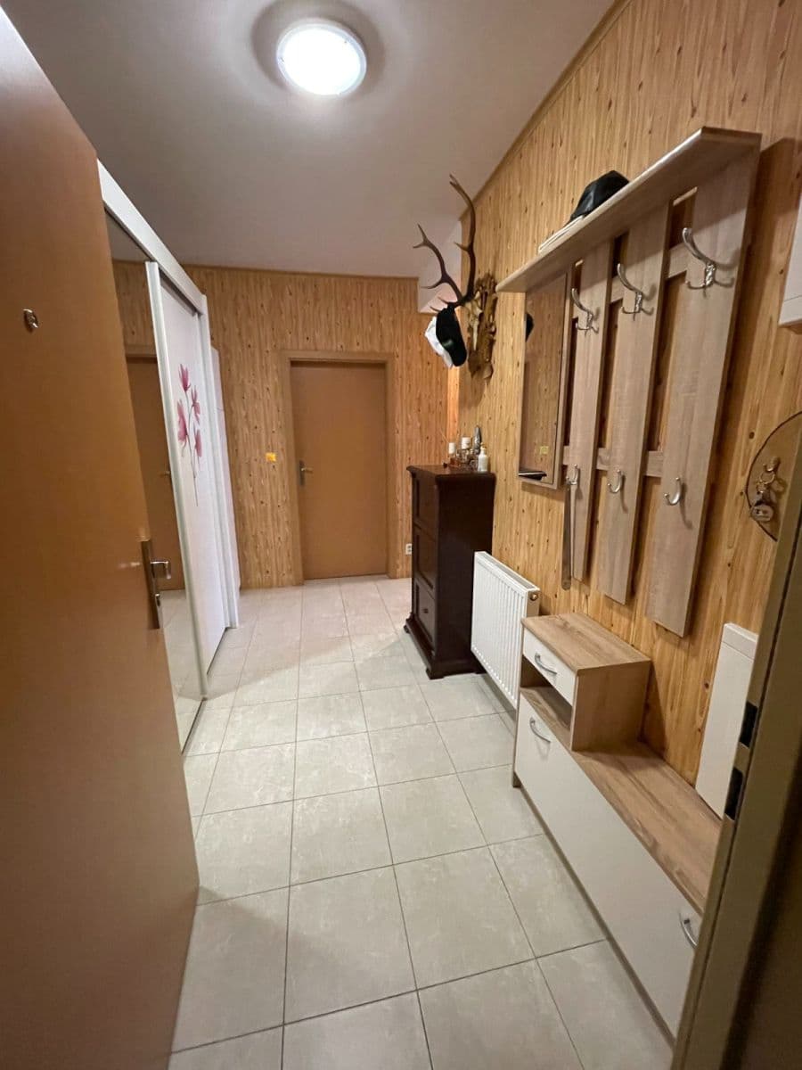 2 bedroom with open-plan kitchen flat for sale, 72 m², Generála Selnera, Kladno, Středočeský Region 2 bedroom with open-plan kitchen flat for sale, 72 m², Generála Selnera, Kladno, Středočeský Region