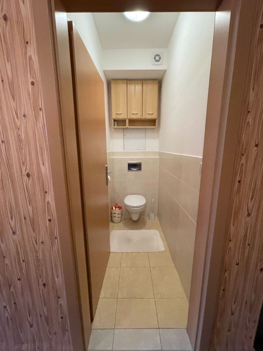 2 bedroom with open-plan kitchen flat for sale, 72 m², Generála Selnera, Kladno, Středočeský Region 2 bedroom with open-plan kitchen flat for sale, 72 m², Generála Selnera, Kladno, Středočeský Region