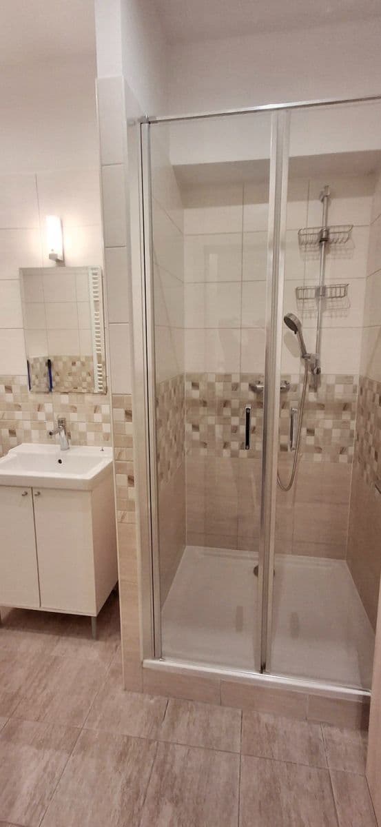 2 bedroom flat to rent, 71 m², Tusarova, Prague, Prague 2 bedroom flat to rent, 71 m², Tusarova, Prague, Prague