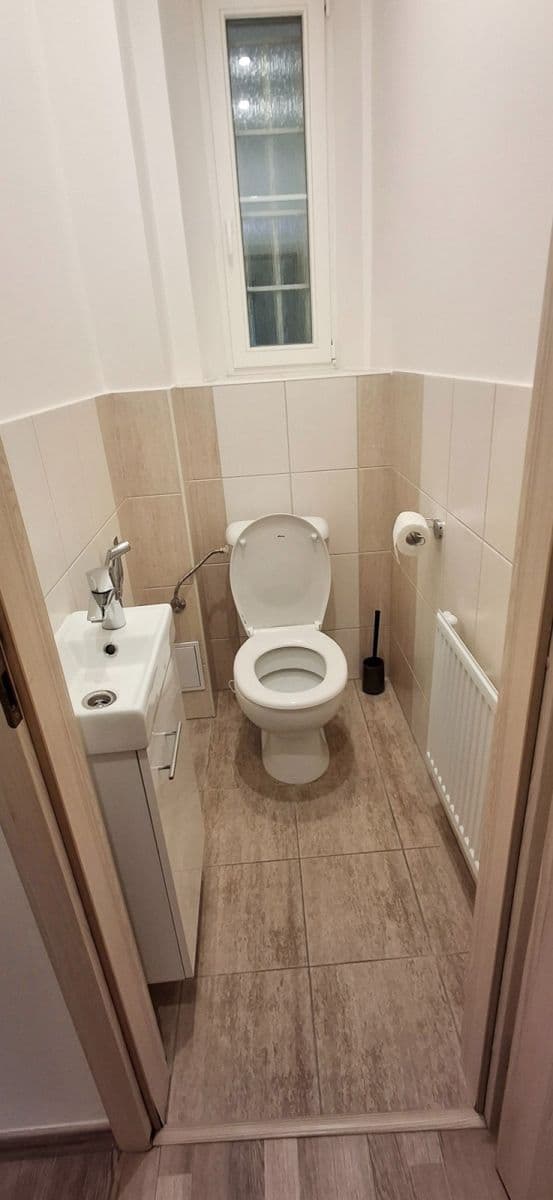 2 bedroom flat to rent, 71 m², Tusarova, Prague, Prague 2 bedroom flat to rent, 71 m², Tusarova, Prague, Prague