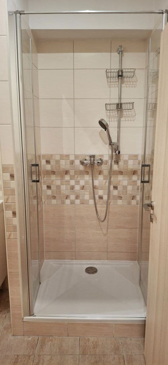 2 bedroom flat to rent, 71 m², Tusarova, Prague, Prague 2 bedroom flat to rent, 71 m², Tusarova, Prague, Prague