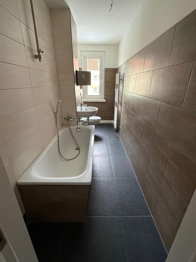 house for sale, 910 m², Gartenstr 7-8, Königshain-Wiederau, Saxony house for sale, 910 m², Gartenstr 7-8, Königshain-Wiederau, Saxony