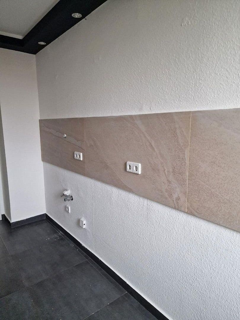 house for sale, 910 m², Gartenstr 7-8, Königshain-Wiederau, Saxony house for sale, 910 m², Gartenstr 7-8, Königshain-Wiederau, Saxony