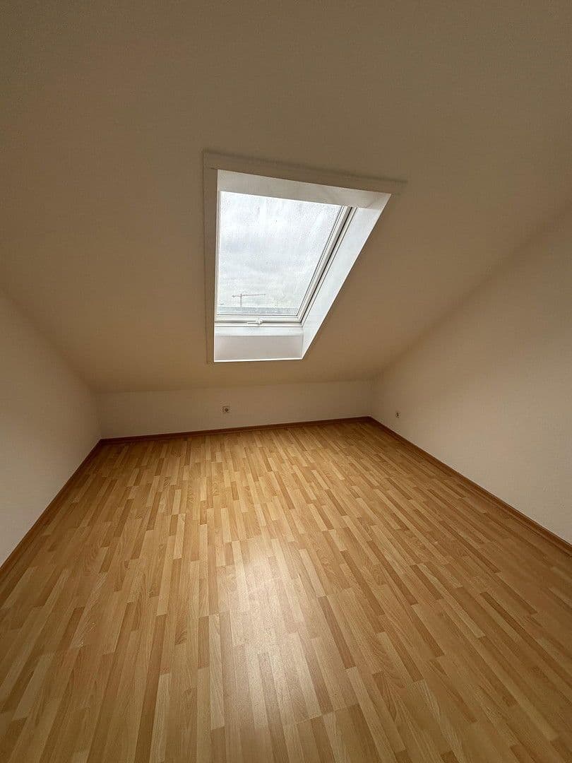 2 bedroom with open-plan kitchen flat to rent, 89 m², Offenbacher Straße, Dietzenbach, Hesse 2 bedroom with open-plan kitchen flat to rent, 89 m², Offenbacher Straße, Dietzenbach, Hesse