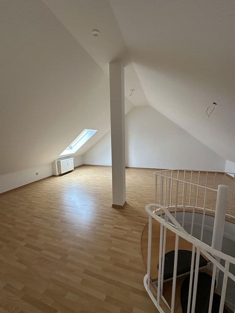 2 bedroom with open-plan kitchen flat to rent, 89 m², Offenbacher Straße, Dietzenbach, Hesse 2 bedroom with open-plan kitchen flat to rent, 89 m², Offenbacher Straße, Dietzenbach, Hesse
