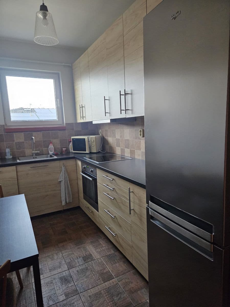 flat to rent, 14 m², Fialková, Hostivice, Středočeský Region flat to rent, 14 m², Fialková, Hostivice, Středočeský Region