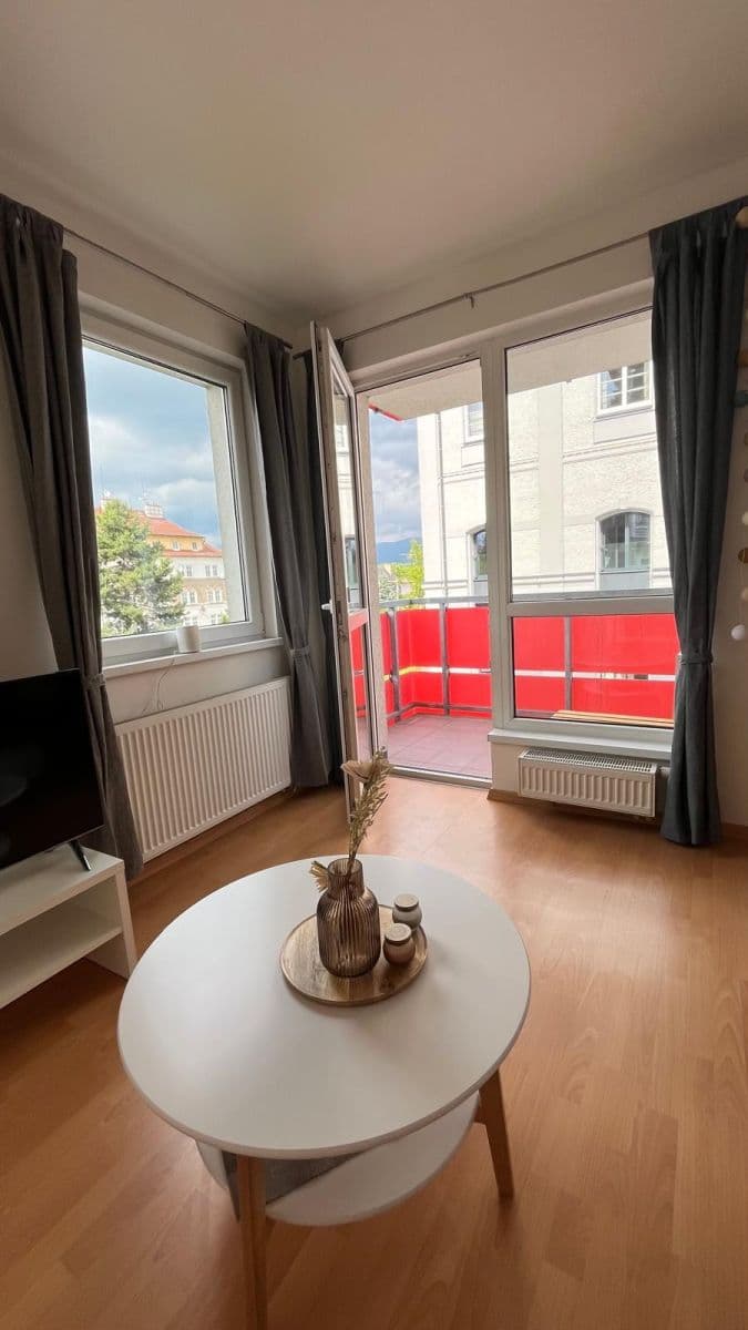 1 bedroom with open-plan kitchen flat to rent, 55 m², Komenského, Vrchlabí, Královéhradecký Region 1 bedroom with open-plan kitchen flat to rent, 55 m², Komenského, Vrchlabí, Královéhradecký Region