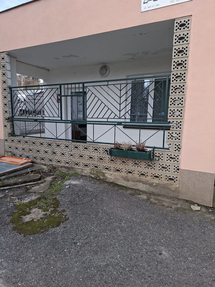 non-residential property to rent, 20 m², Pod Hájem, Králův Dvůr, Středočeský Region non-residential property to rent, 20 m², Pod Hájem, Králův Dvůr, Středočeský Region