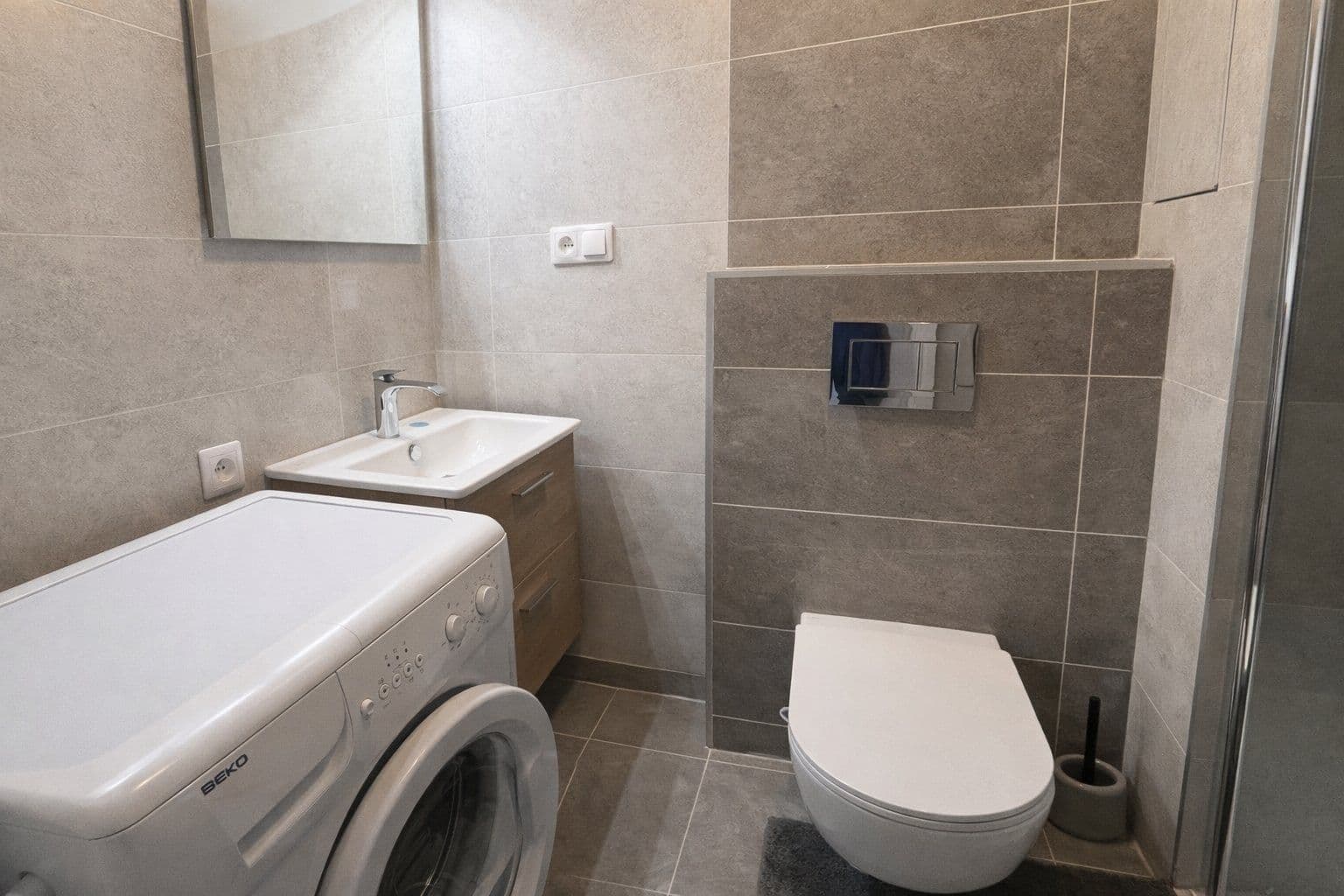 2 bedroom with open-plan kitchen flat to rent, 56 m², Svojšovická, Prague, Prague 2 bedroom with open-plan kitchen flat to rent, 56 m², Svojšovická, Prague, Prague