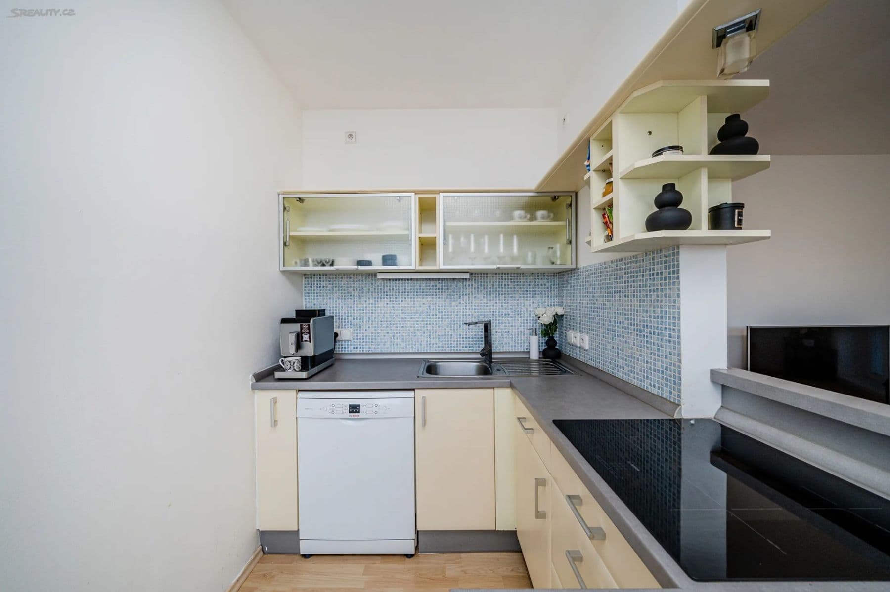 1 bedroom with open-plan kitchen flat to rent, 62 m², Na Vyhlídce, Frýdek-Místek, Moravskoslezský Region 1 bedroom with open-plan kitchen flat to rent, 62 m², Na Vyhlídce, Frýdek-Místek, Moravskoslezský Region