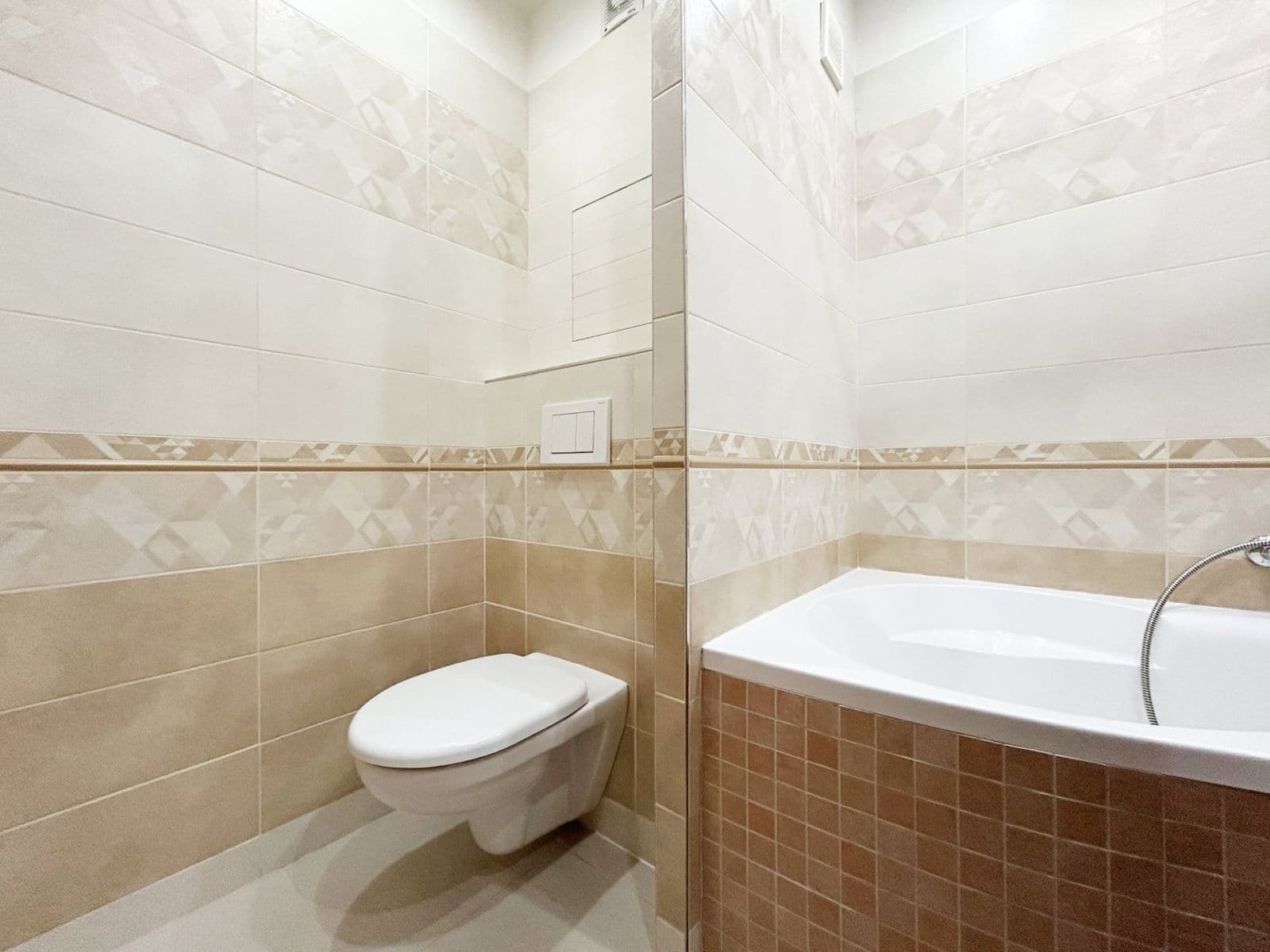 1 bedroom with open-plan kitchen flat to rent, 44 m², Ohradní, Prague, Prague 1 bedroom with open-plan kitchen flat to rent, 44 m², Ohradní, Prague, Prague