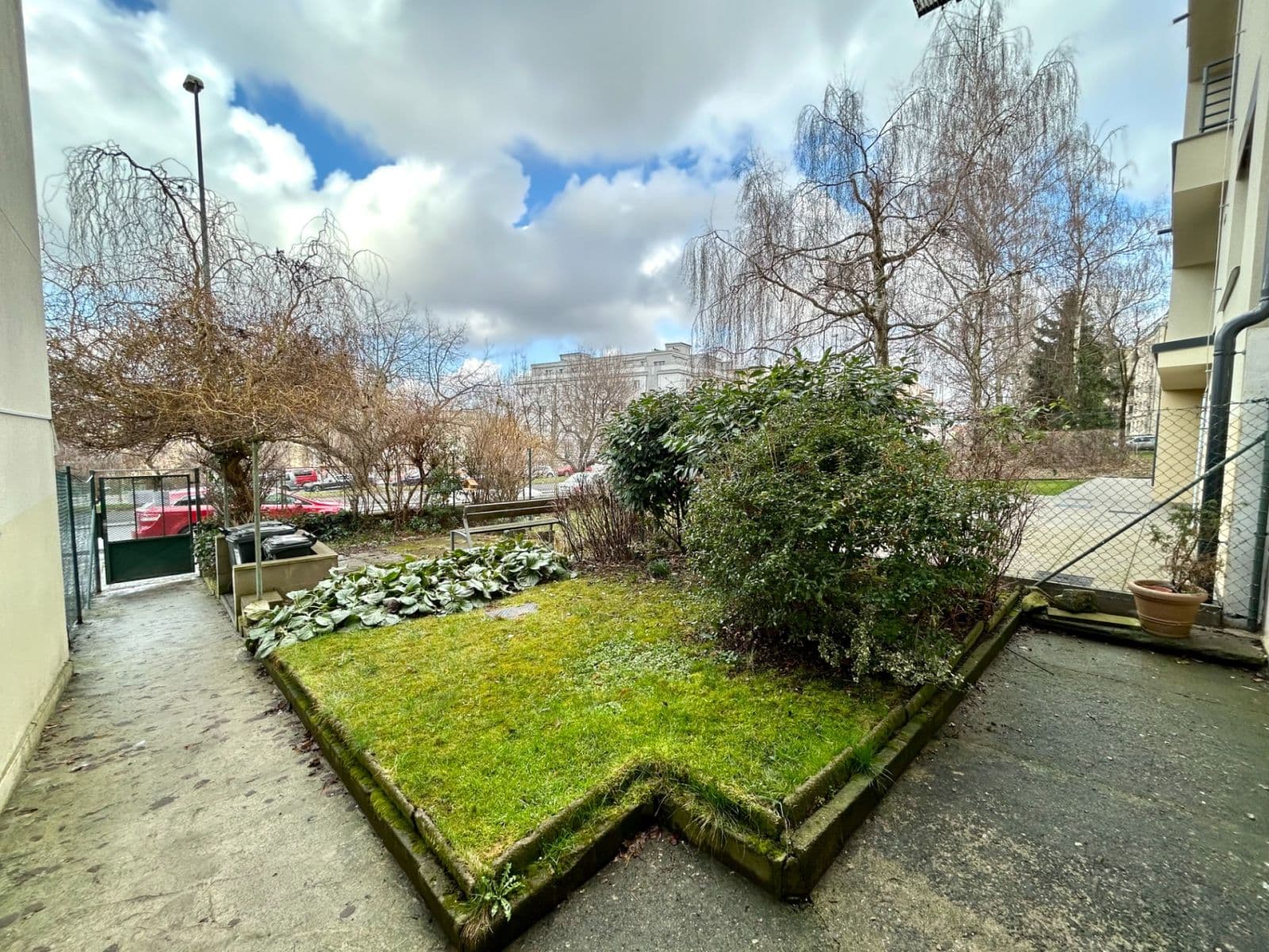 2 bedroom with open-plan kitchen flat for sale, 86 m², Bělohorská, Prague, Prague 2 bedroom with open-plan kitchen flat for sale, 86 m², Bělohorská, Prague, Prague