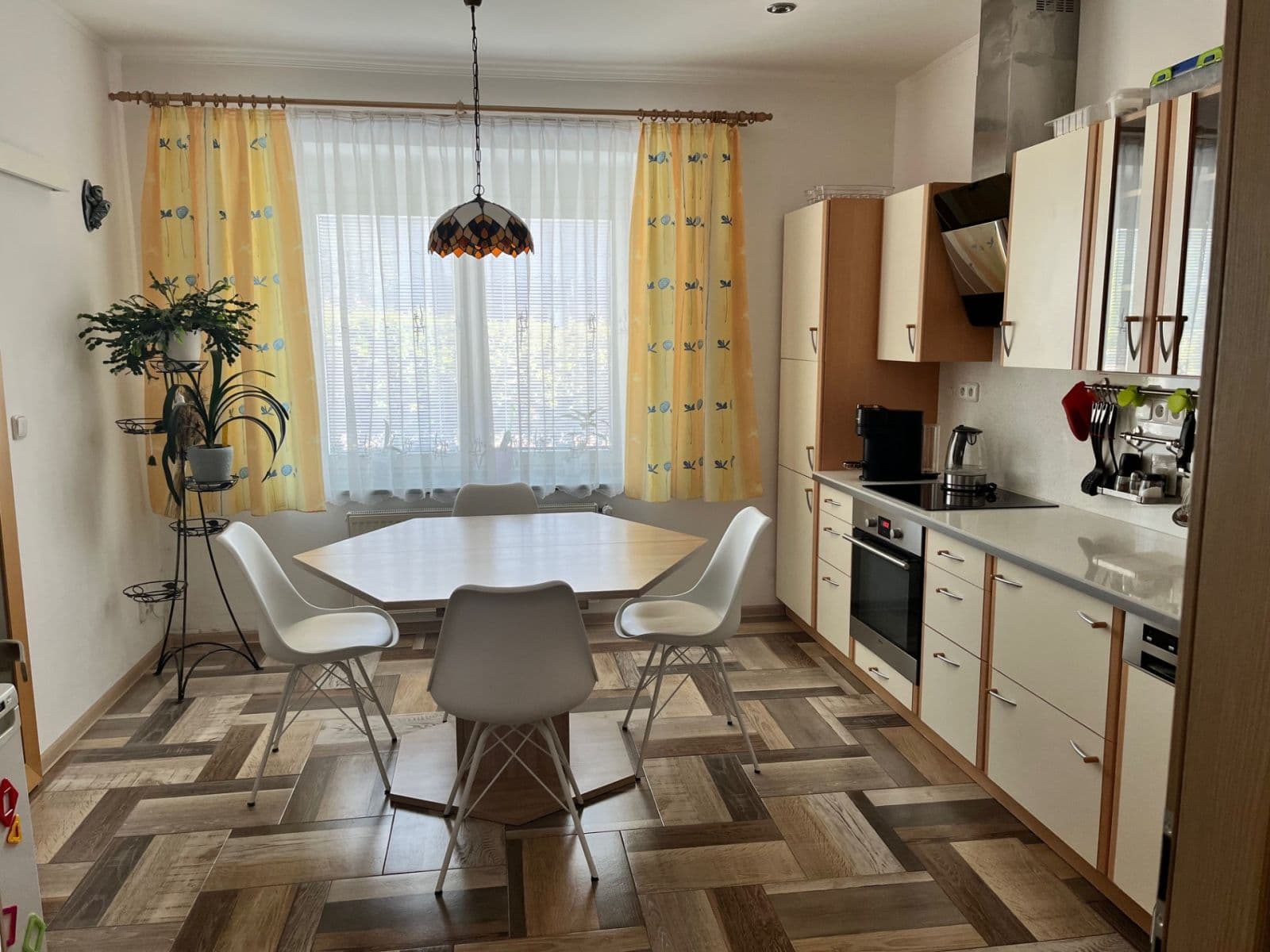 2 bedroom flat to rent, 76 m², Schoellerova, Prague, Prague 2 bedroom flat to rent, 76 m², Schoellerova, Prague, Prague