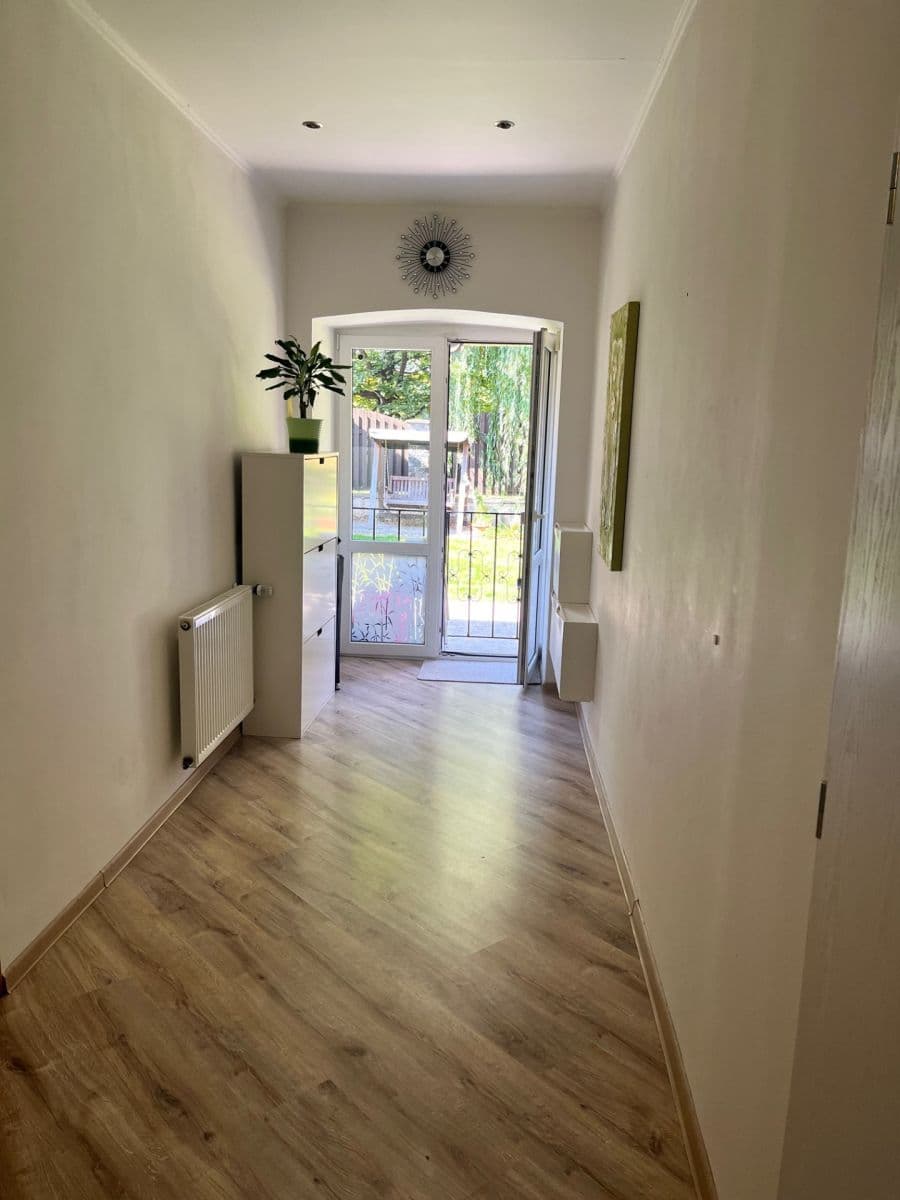 2 bedroom flat to rent, 76 m², Schoellerova, Prague, Prague 2 bedroom flat to rent, 76 m², Schoellerova, Prague, Prague