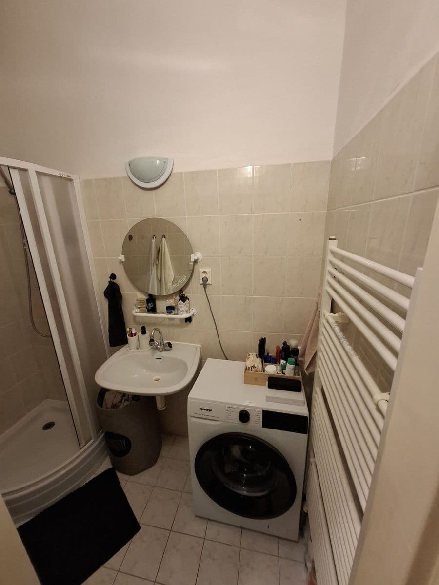 1 bedroom flat to rent, 44 m², Starobrněnská, Brno, Jihomoravský Region 1 bedroom flat to rent, 44 m², Starobrněnská, Brno, Jihomoravský Region