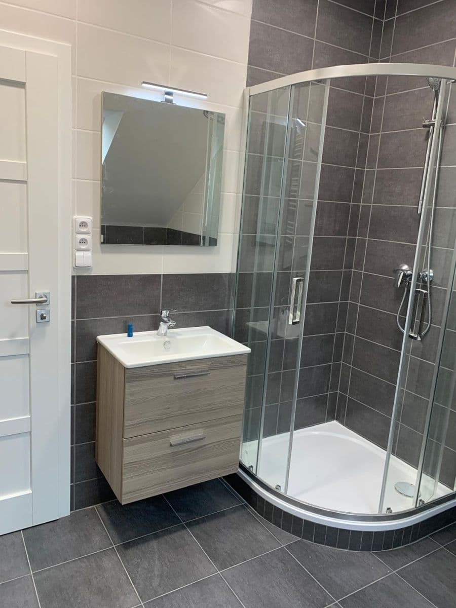 1 bedroom with open-plan kitchen flat to rent, 60 m², Komenského, Kladno, Středočeský Region 1 bedroom with open-plan kitchen flat to rent, 60 m², Komenského, Kladno, Středočeský Region