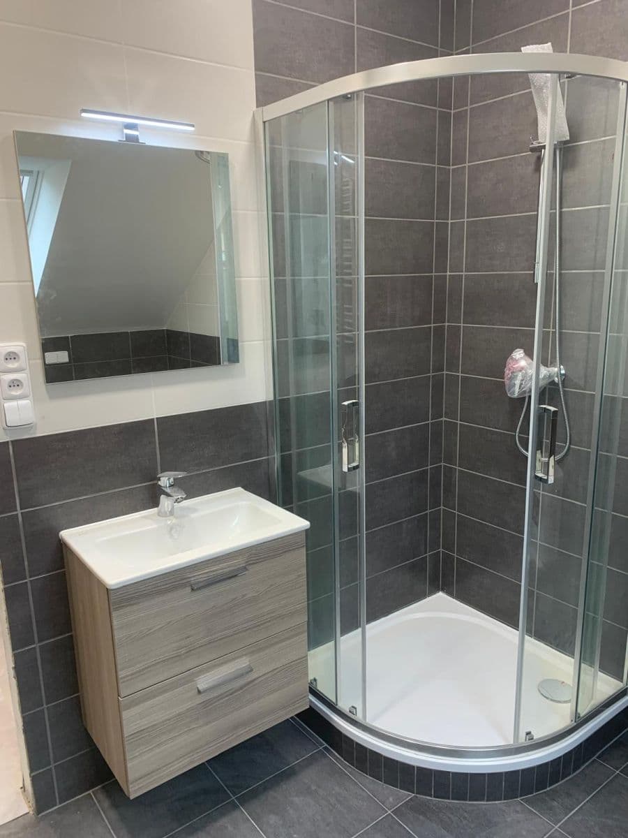 1 bedroom with open-plan kitchen flat to rent, 60 m², Komenského, Kladno, Středočeský Region 1 bedroom with open-plan kitchen flat to rent, 60 m², Komenského, Kladno, Středočeský Region