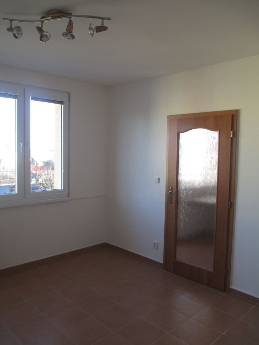 1 bedroom flat to rent, 36 m², Alej 17. listopadu, Roudnice nad Labem, Ústecký Region 1 bedroom flat to rent, 36 m², Alej 17. listopadu, Roudnice nad Labem, Ústecký Region