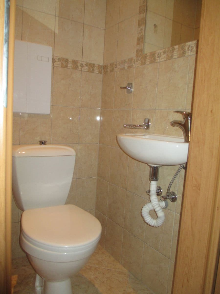 1 bedroom flat to rent, 36 m², Alej 17. listopadu, Roudnice nad Labem, Ústecký Region 1 bedroom flat to rent, 36 m², Alej 17. listopadu, Roudnice nad Labem, Ústecký Region