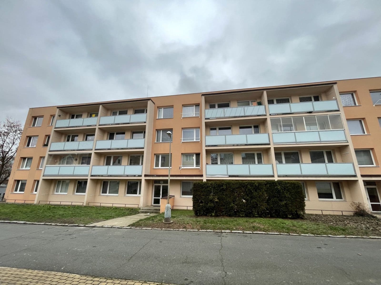 2 bedroom with open-plan kitchen flat to rent, 60 m², Kosmonautů, Mělník, Středočeský Region 2 bedroom with open-plan kitchen flat to rent, 60 m², Kosmonautů, Mělník, Středočeský Region