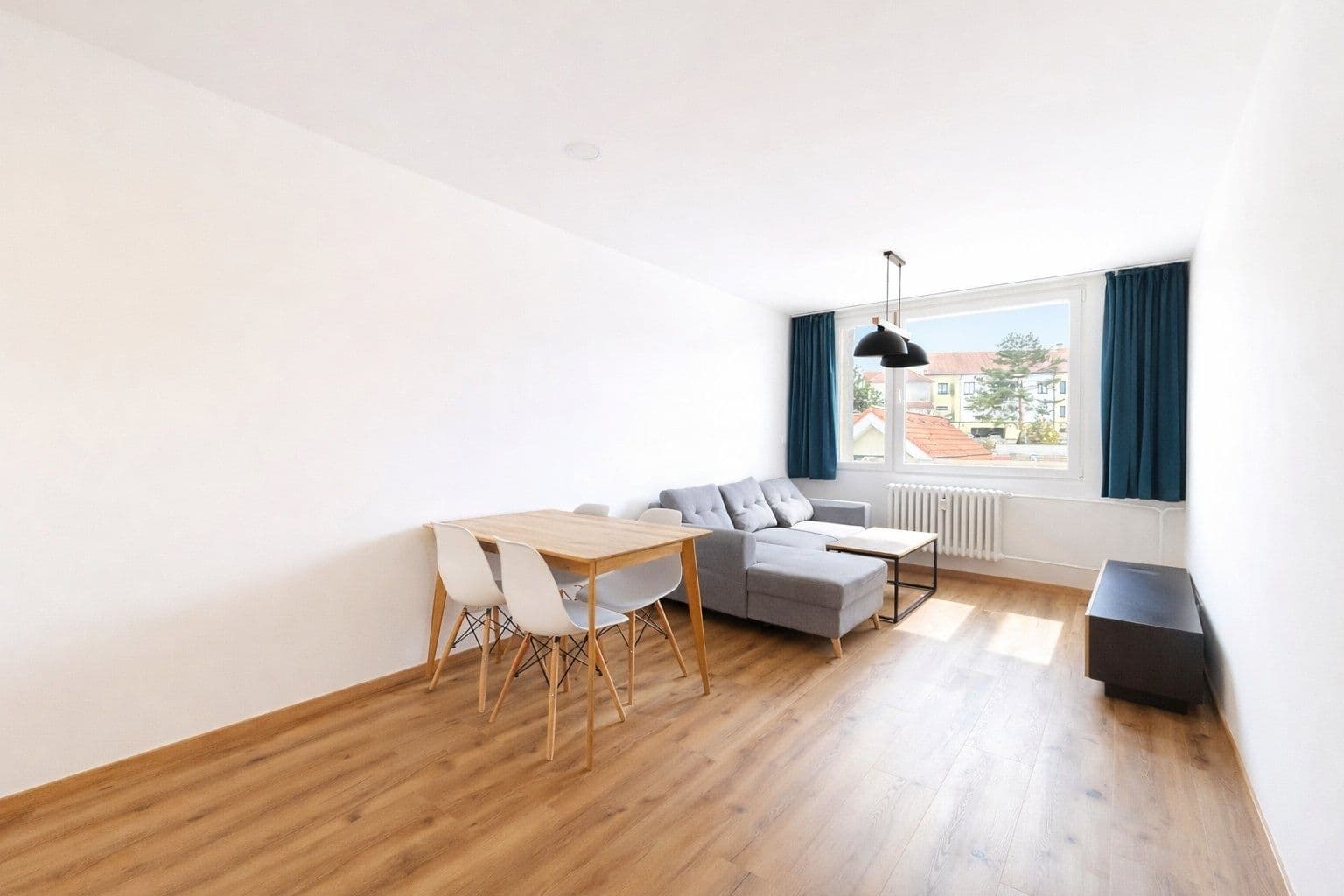 2 bedroom with open-plan kitchen flat to rent, 60 m², Kosmonautů, Mělník, Středočeský Region 2 bedroom with open-plan kitchen flat to rent, 60 m², Kosmonautů, Mělník, Středočeský Region