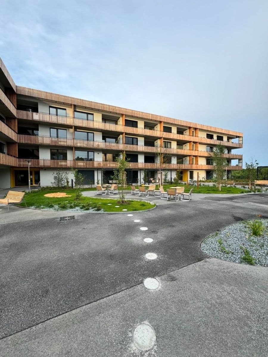 1 bedroom with open-plan kitchen flat to rent, 55 m², Kartónová, Plzeň, Plzeňský Region 1 bedroom with open-plan kitchen flat to rent, 55 m², Kartónová, Plzeň, Plzeňský Region