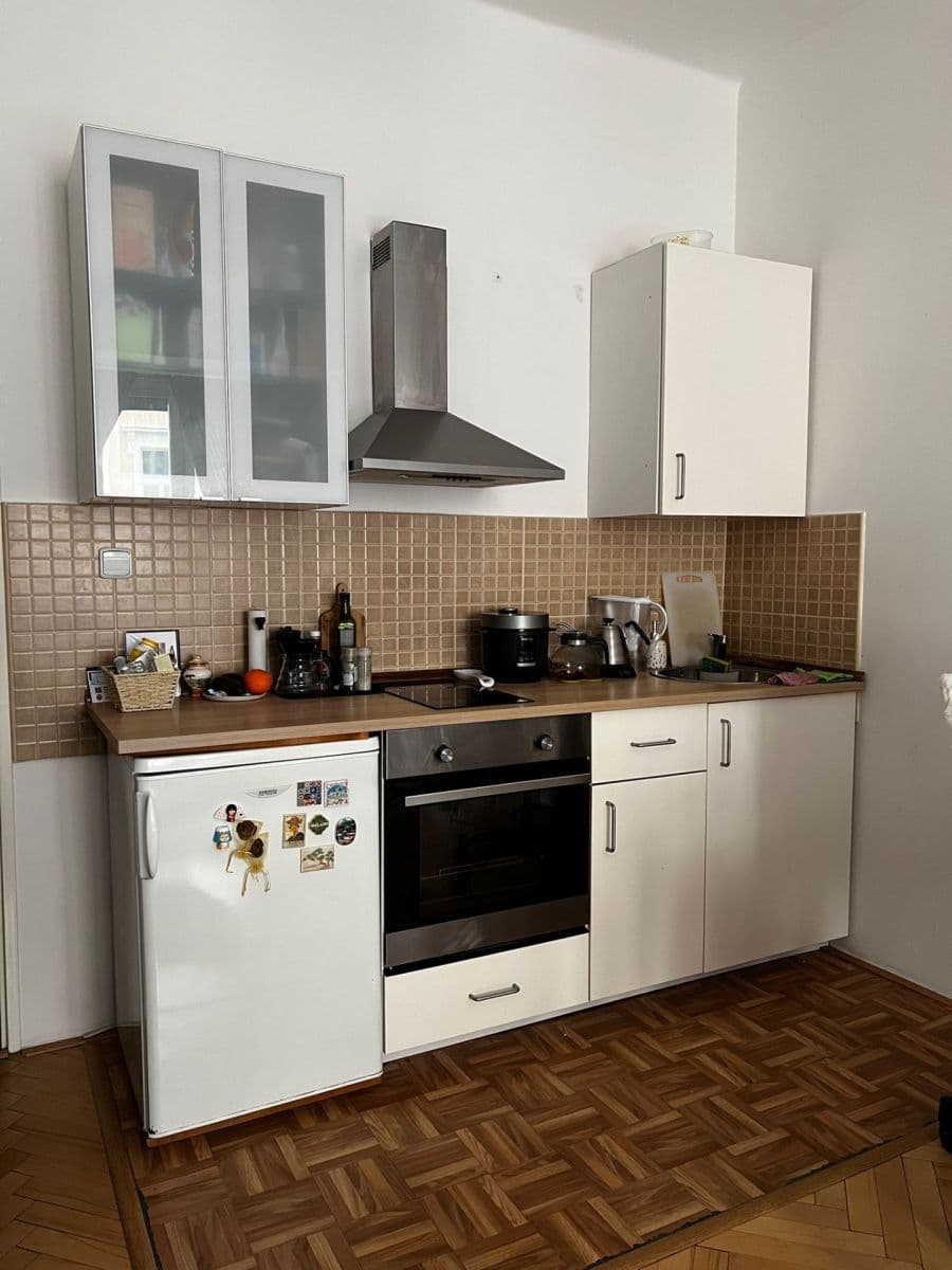 Studio flat to rent, 30 m², U Křížku, Prague, Prague Studio flat to rent, 30 m², U Křížku, Prague, Prague