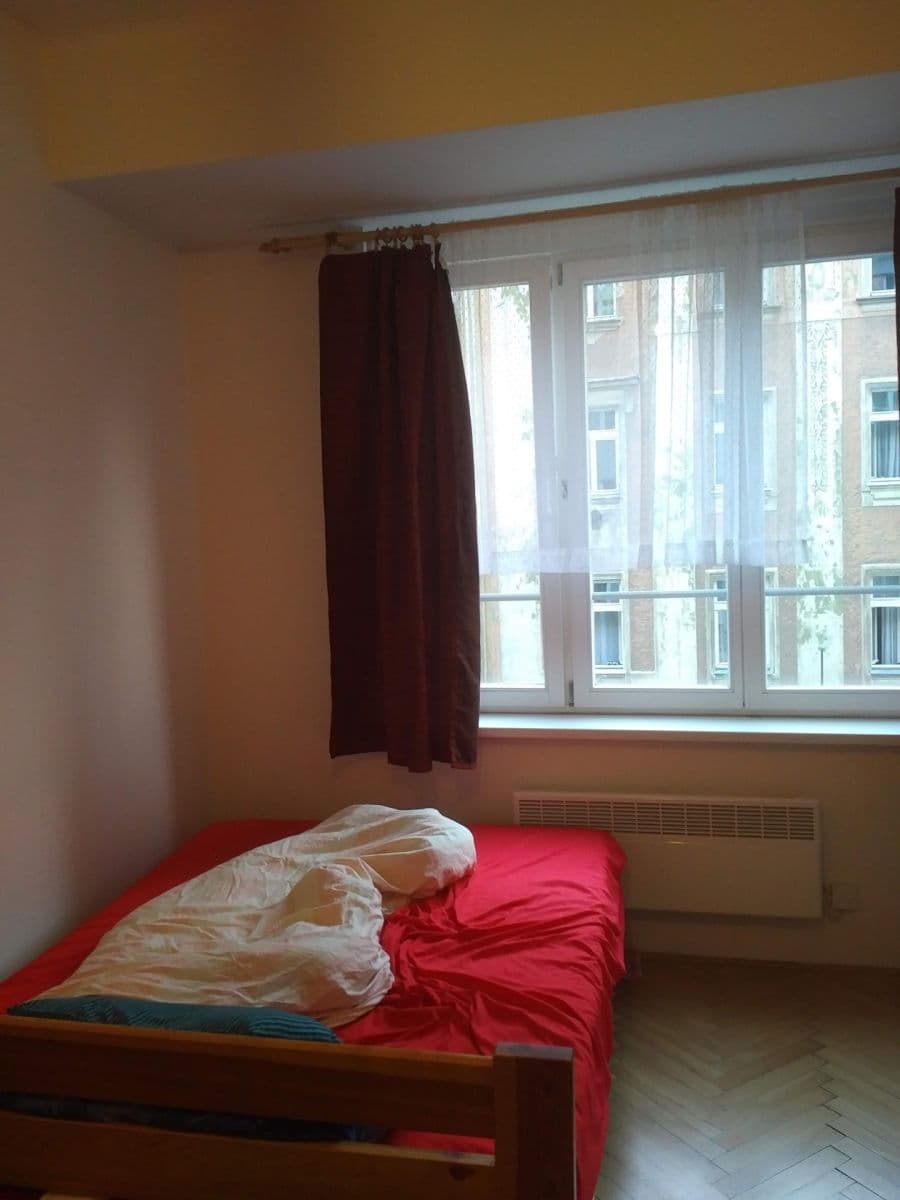 Studio flat to rent, 30 m², U Křížku, Prague, Prague Studio flat to rent, 30 m², U Křížku, Prague, Prague