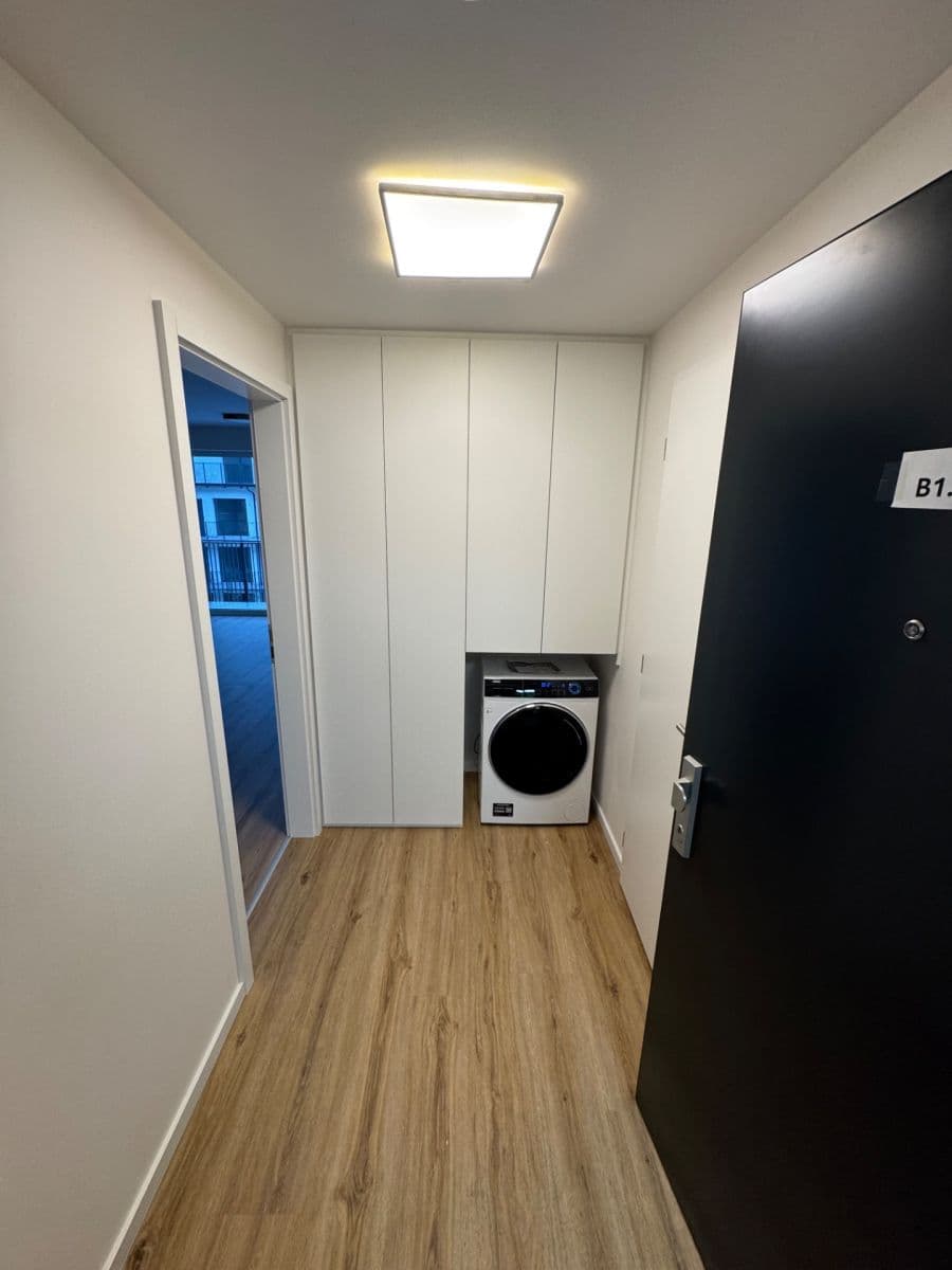 1 bedroom with open-plan kitchen flat to rent, 54 m², Ke křížku, Kladno, Středočeský Region 1 bedroom with open-plan kitchen flat to rent, 54 m², Ke křížku, Kladno, Středočeský Region