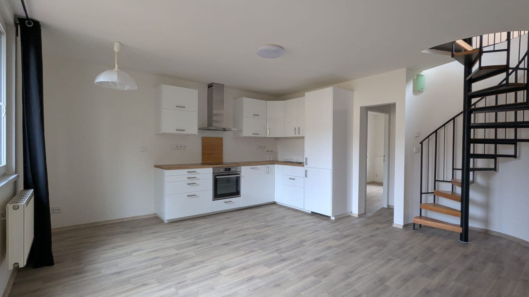 2 bedroom with open-plan kitchen flat to rent, 75 m², Na Šmukýřce, Prague, Prague 2 bedroom with open-plan kitchen flat to rent, 75 m², Na Šmukýřce, Prague, Prague