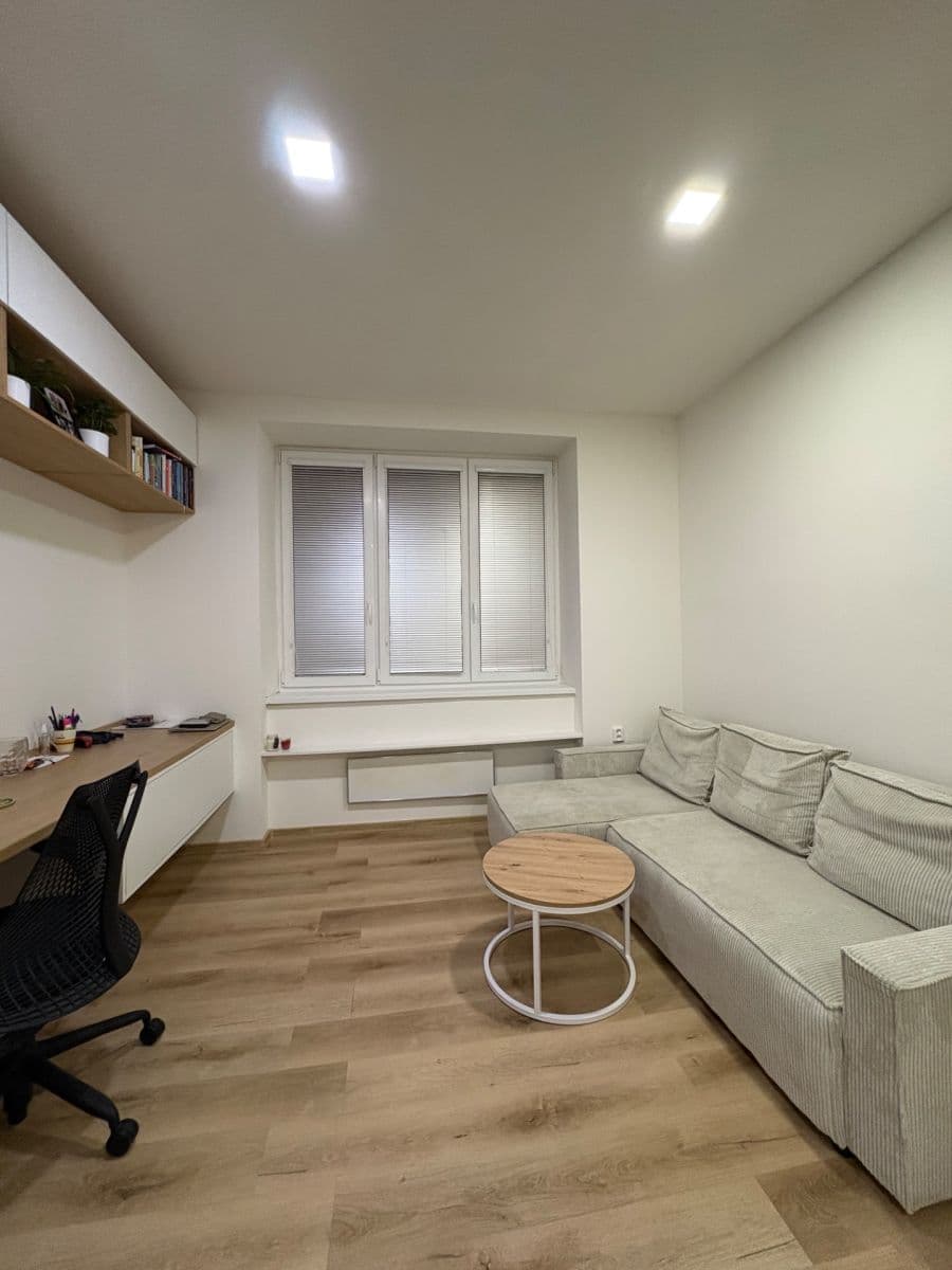 1 bedroom flat to rent, 33 m², Komárovská, Brno, Jihomoravský Region 1 bedroom flat to rent, 33 m², Komárovská, Brno, Jihomoravský Region