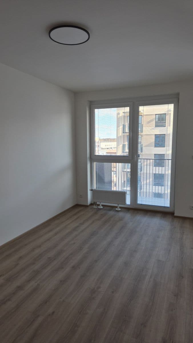 Studio flat to rent, 38 m², Nádražní, Kralupy nad Vltavou, Středočeský Region Studio flat to rent, 38 m², Nádražní, Kralupy nad Vltavou, Středočeský Region