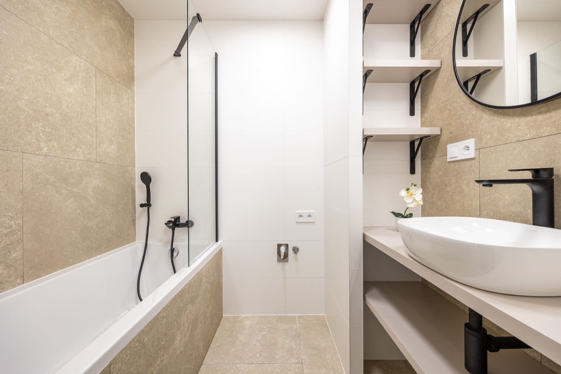 2 bedroom with open-plan kitchen flat for sale, 79 m², Rembrandtova, Prague, Prague 2 bedroom with open-plan kitchen flat for sale, 79 m², Rembrandtova, Prague, Prague