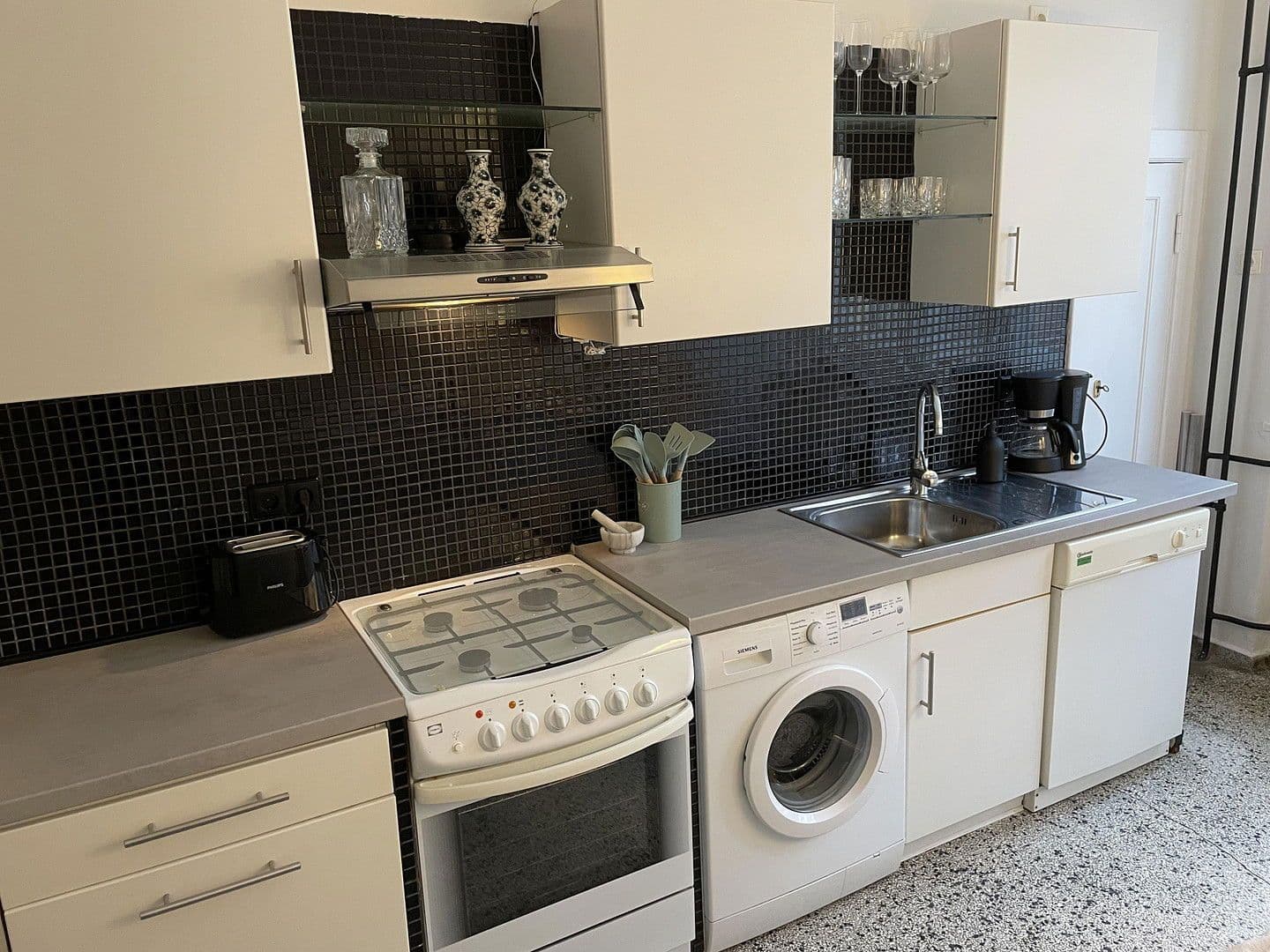 1 bedroom with open-plan kitchen flat to rent, 71 m², Südwestkorso 56, Berlin, Berlin 1 bedroom with open-plan kitchen flat to rent, 71 m², Südwestkorso 56, Berlin, Berlin