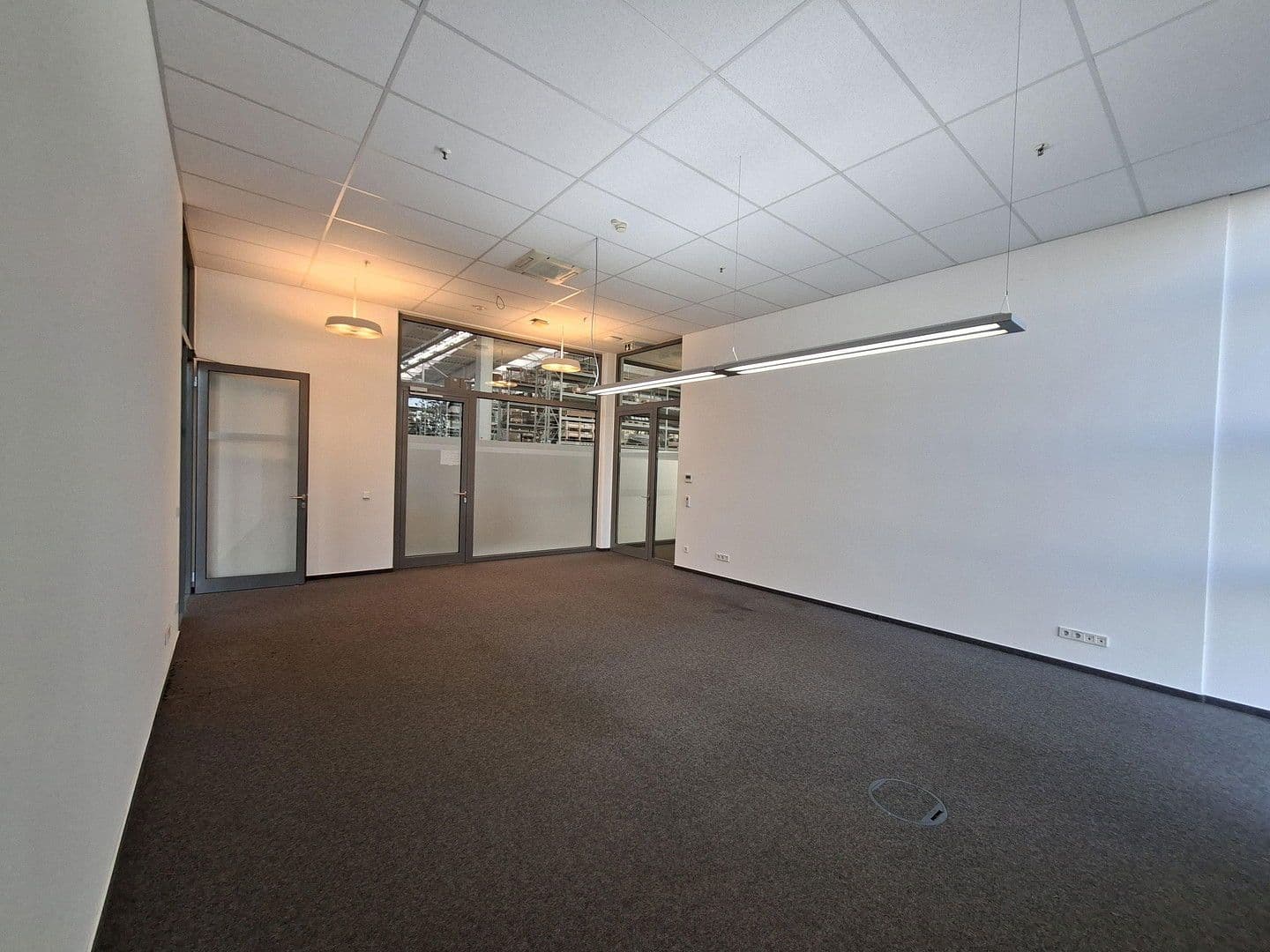 office to rent, 371 m², Weil am Rhein, Baden-Württemberg office to rent, 371 m², Weil am Rhein, Baden-Württemberg