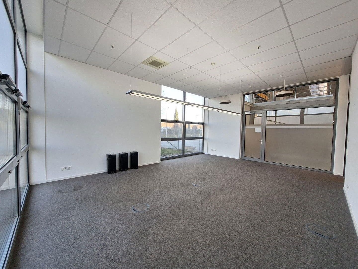 office to rent, 371 m², Weil am Rhein, Baden-Württemberg office to rent, 371 m², Weil am Rhein, Baden-Württemberg