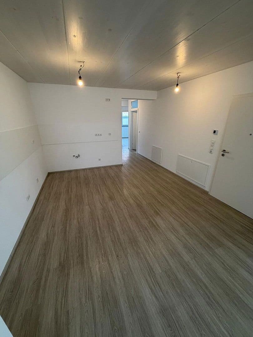 2 bedroom with open-plan kitchen flat for sale, 90 m², Biebesheim am Rhein, Hesse 2 bedroom with open-plan kitchen flat for sale, 90 m², Biebesheim am Rhein, Hesse