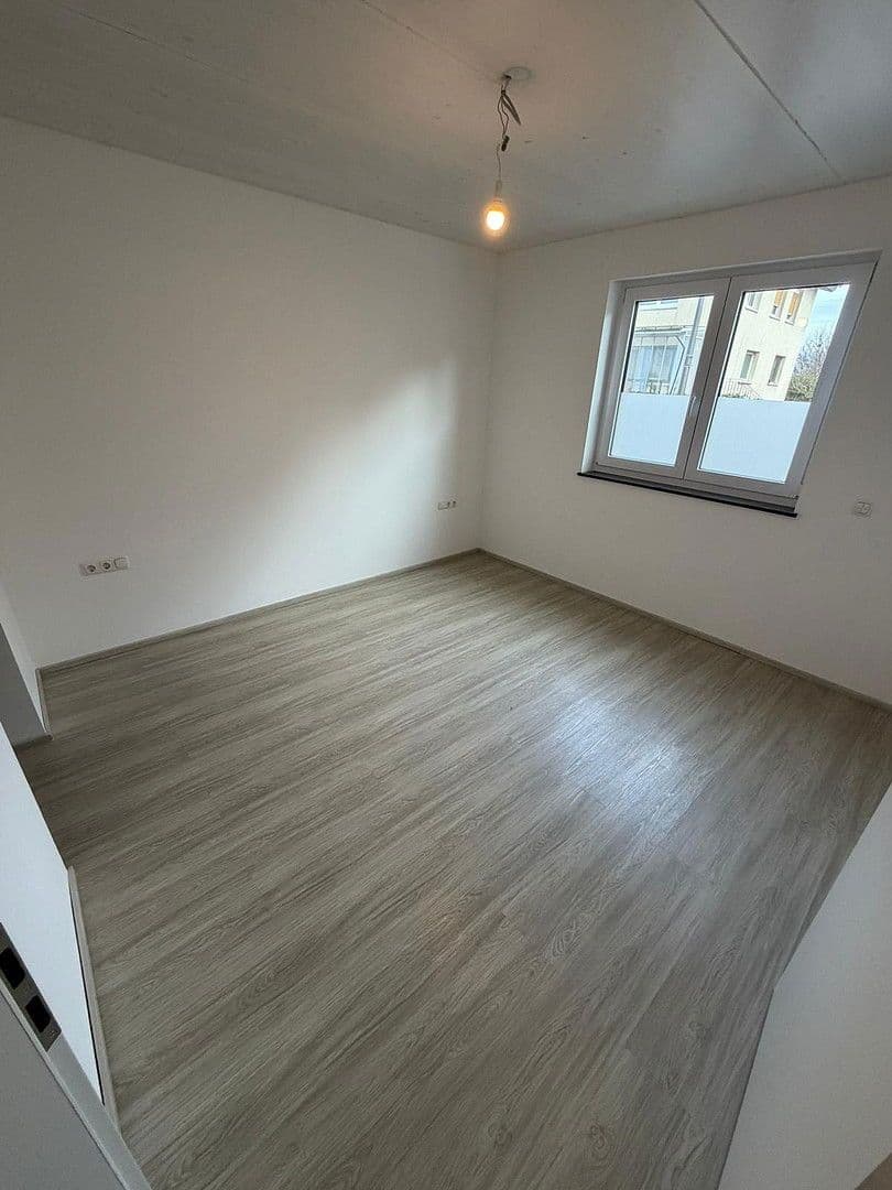 2 bedroom with open-plan kitchen flat for sale, 90 m², Biebesheim am Rhein, Hesse 2 bedroom with open-plan kitchen flat for sale, 90 m², Biebesheim am Rhein, Hesse